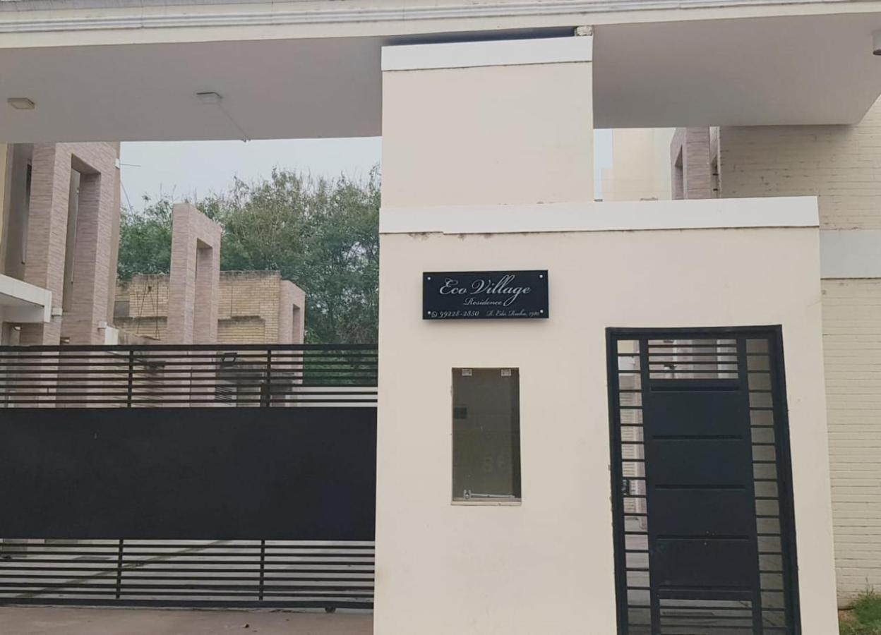 Sobrado 2 Amplo E Confortavel Em Condominio Corumbá Exterior foto
