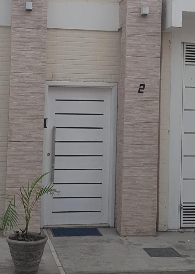 Sobrado 2 Amplo E Confortavel Em Condominio Corumbá Exterior foto