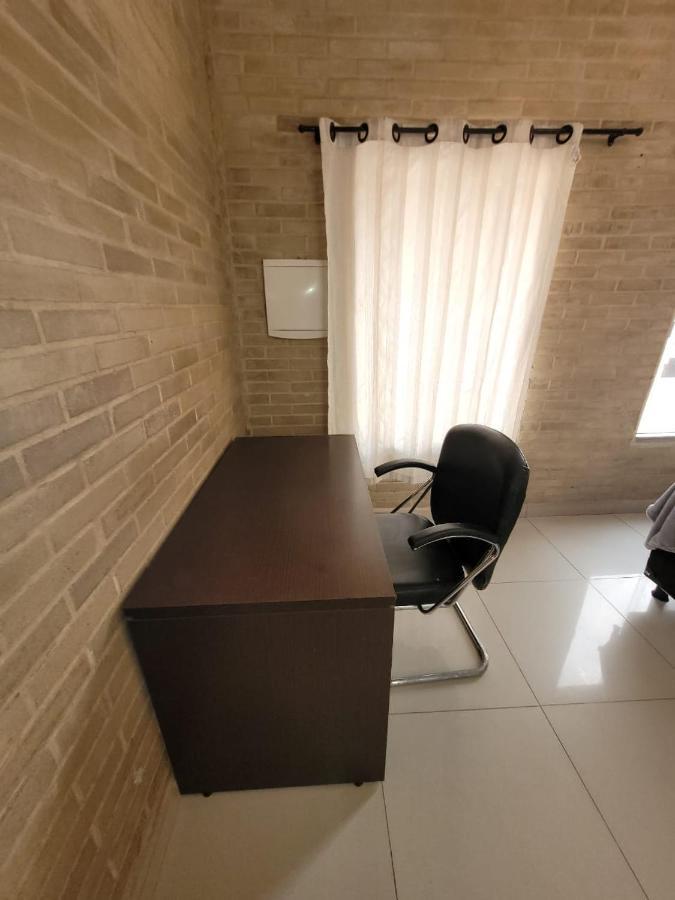Sobrado 2 Amplo E Confortavel Em Condominio Corumbá Zimmer foto